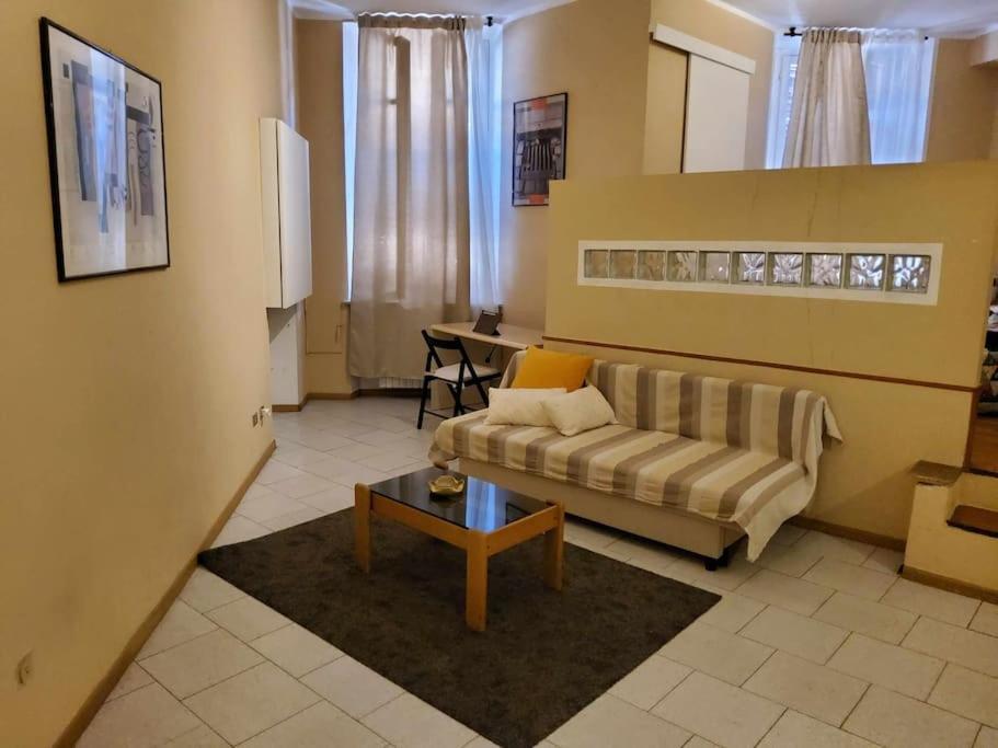 Апартаменти Antica Casa Odone Асті Екстер'єр фото