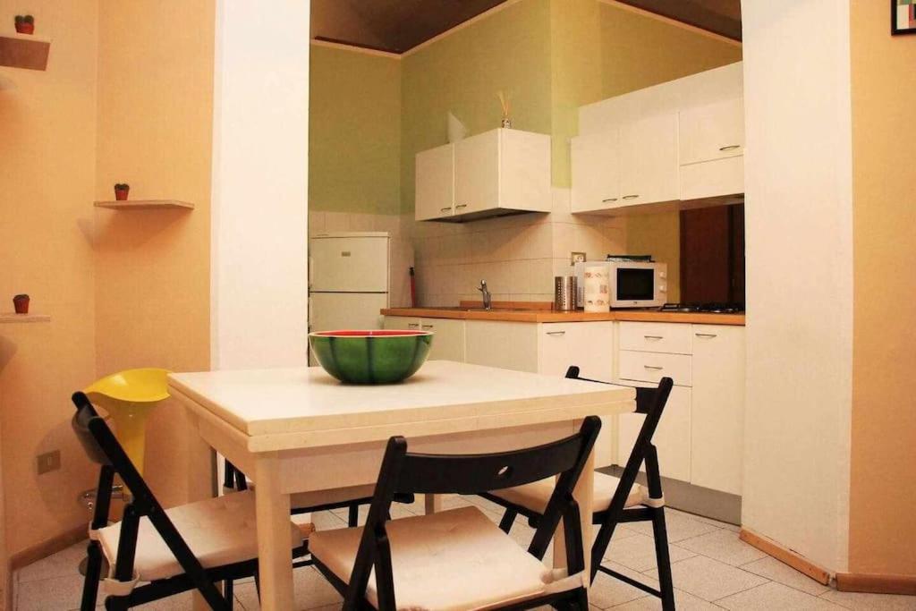 Апартаменти Antica Casa Odone Асті Екстер'єр фото