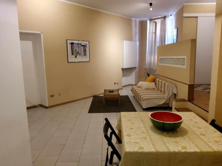Апартаменти Antica Casa Odone Асті Екстер'єр фото